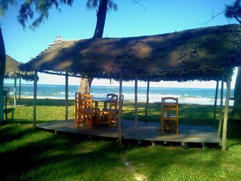 Chez Zizou Manakara Hotel Bagian luar foto