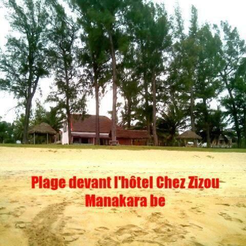 Chez Zizou Manakara Hotel Bagian luar foto